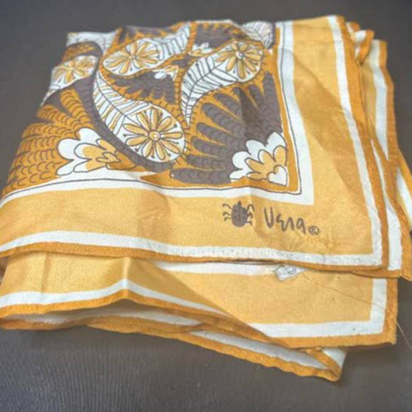 Vintage Vera Square, Handkerchief - Picture 5 of 5